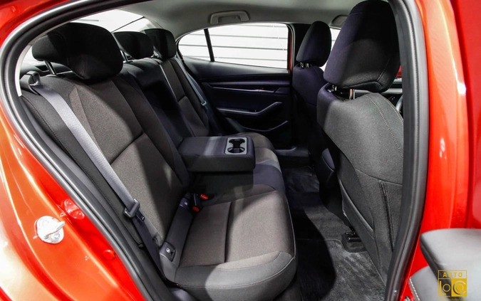 Mazda 3 cena 83333 przebieg: 14000, rok produkcji 2019 z Karpacz małe 529